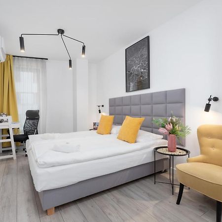 דירות Studio Miodowa Krakow Kazimierz By Renters מראה חיצוני תמונה